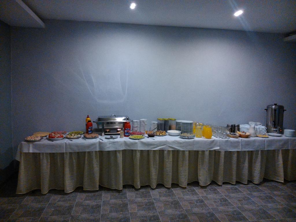 瑞福莱克斯酒店 Stary Toruń 外观 照片