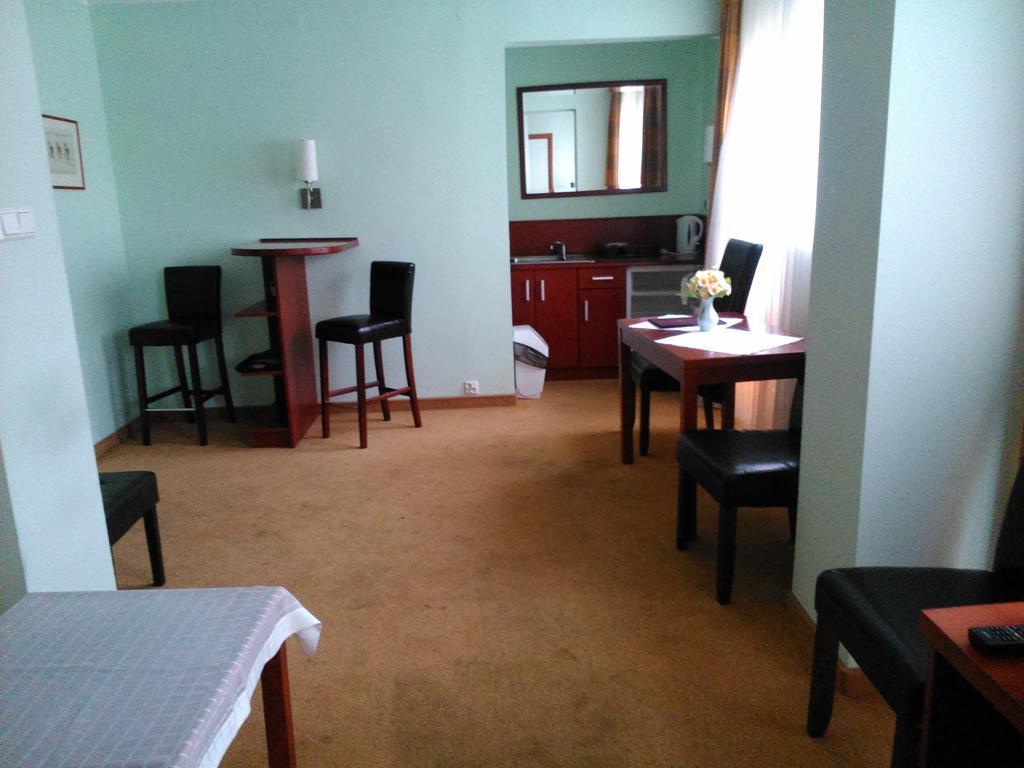 瑞福莱克斯酒店 Stary Toruń 客房 照片