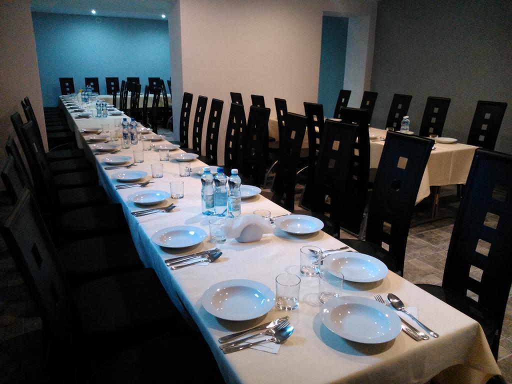 瑞福莱克斯酒店 Stary Toruń 外观 照片